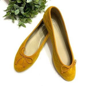Anthropologie Guilhermina Velvet Ballet Flats Yellow Size 8M
